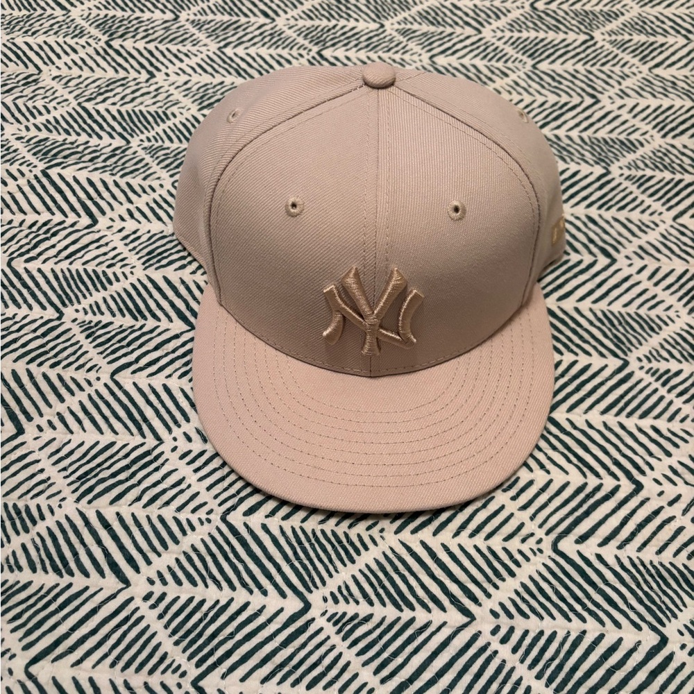 New Era NY Yankees Tan Baseball Cap